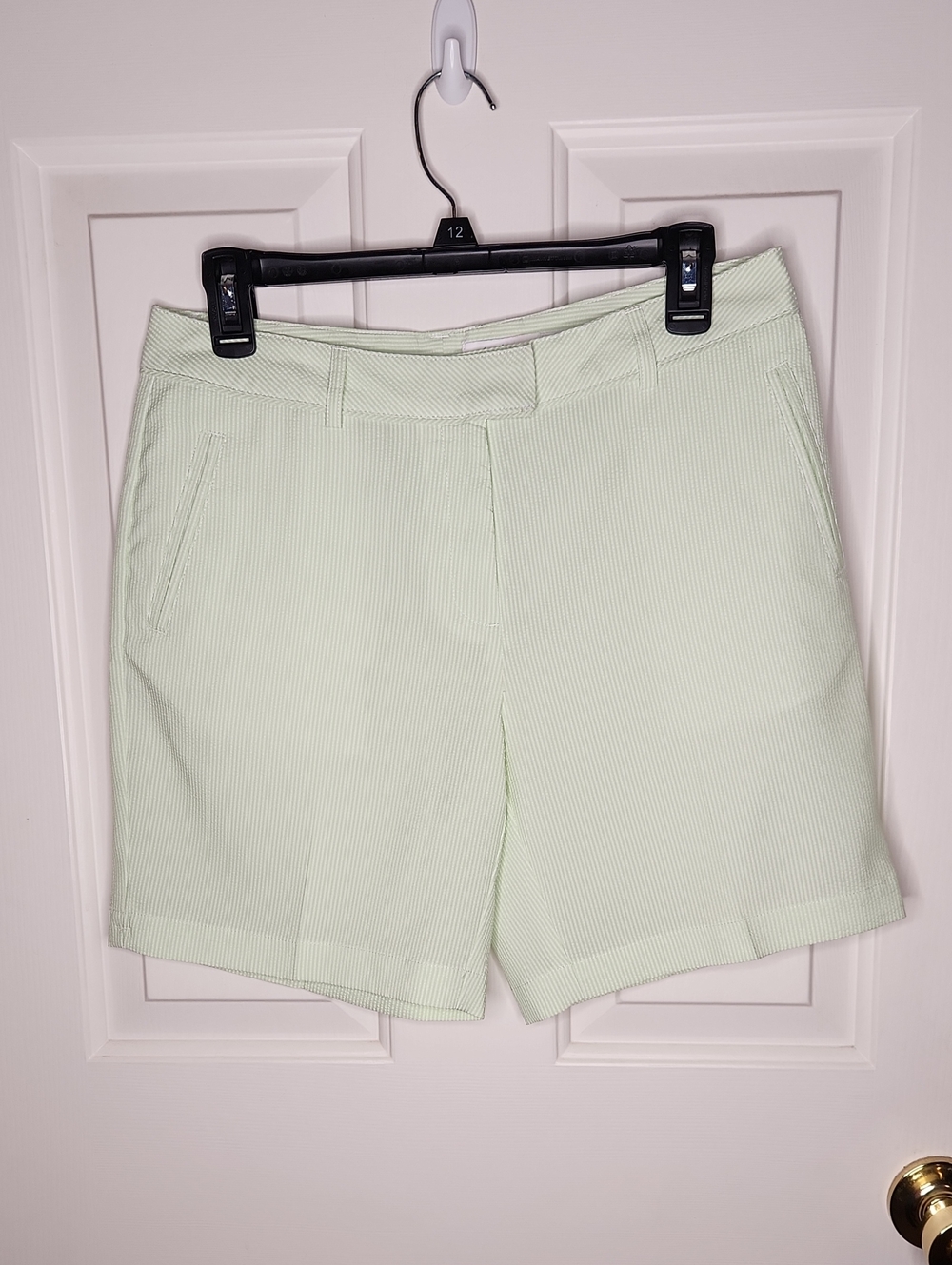 Lady Hagen Essentials Light Green White Seersucker Striped Golf Shorts Size 6